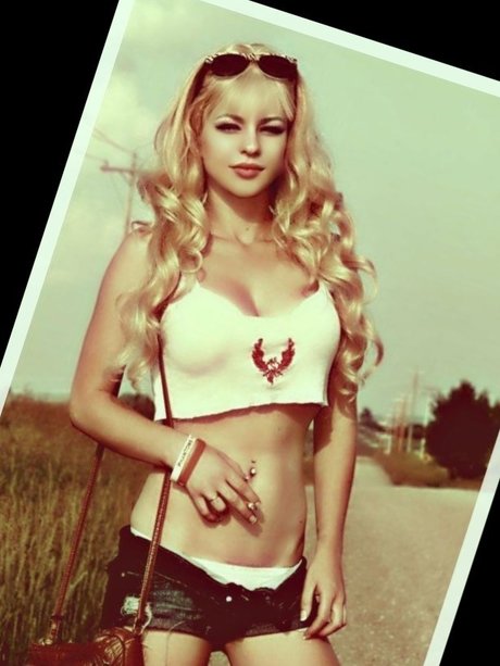 Riley Roar ポルノスター 写真