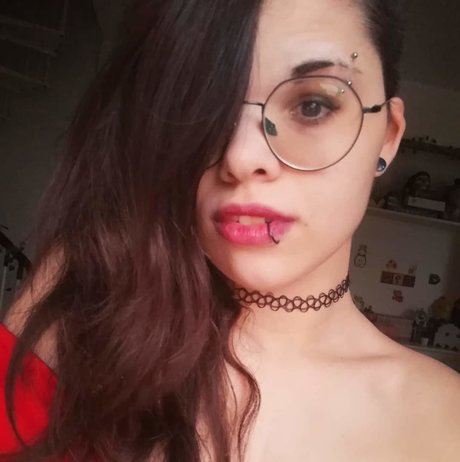 Undemivisage セクシーモデル 画像