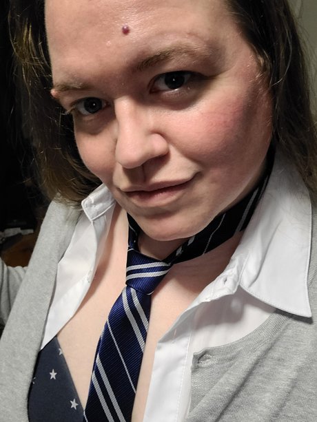 巨大ディルドオンリーファンズ セクシーヌード 画像