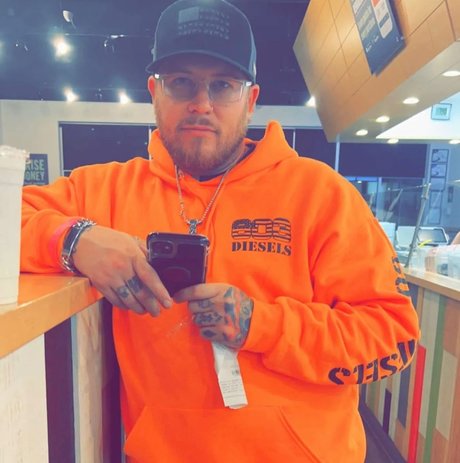 NorsePagan88 美しいポルノスター 写真