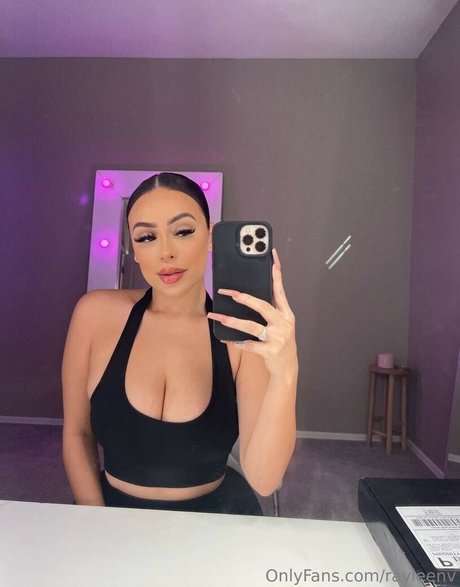 Rayleen Vega 美しいスター 写真