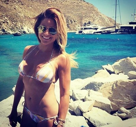 Alison Victoria トップスター アーカイブ