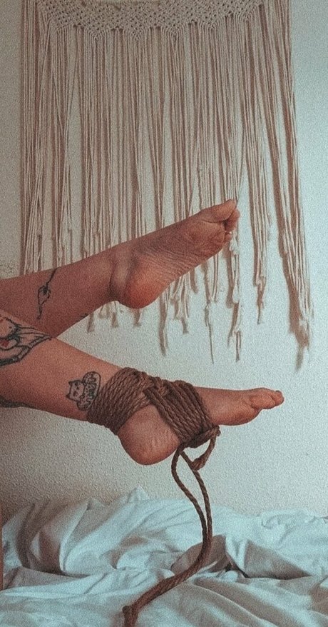 sainte marnie アダルトスター 画像