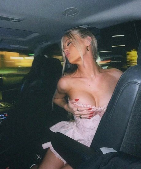 Natalie Ganzhorn ポルノスター 美しい 写真