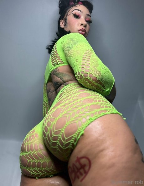 summerrob スター ヌード 画像