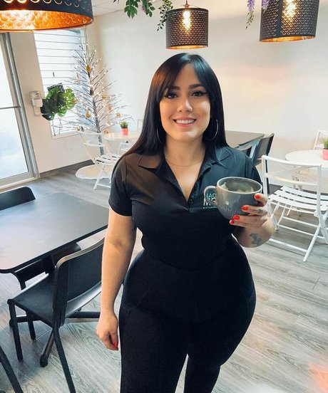 Franche Tamil ポルノスター 素敵 ギャラリー