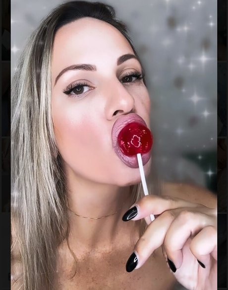 Roberta Bastos ヌードモデル 写真