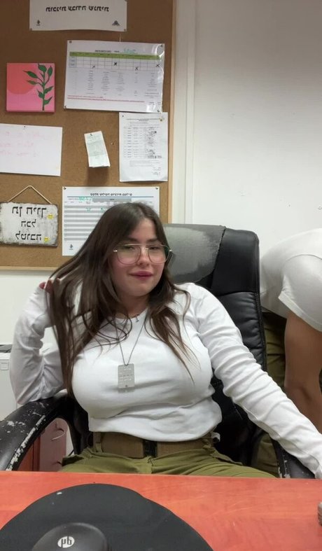 Tamar Abuchzira セクシーなポルノスター 画像