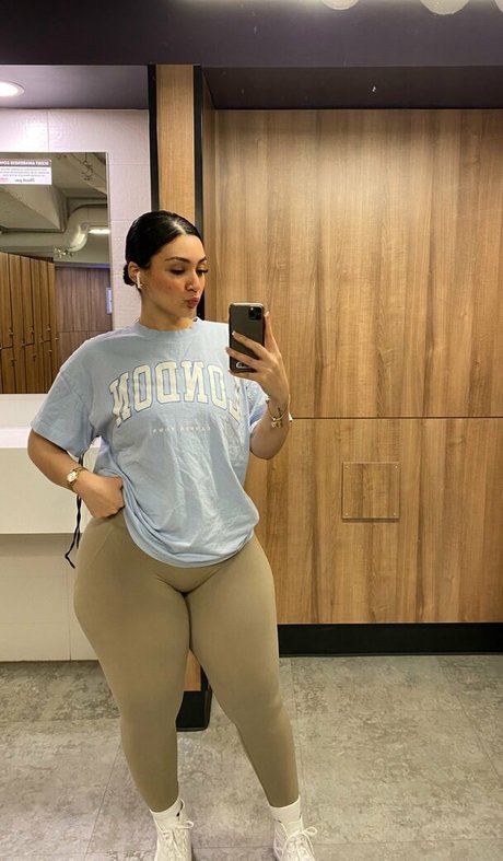 Zainaabb ab アダルトスター 画像