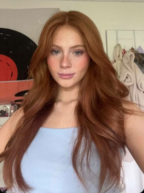 Harley Haisley 美しいポルノスター 写真