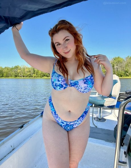 isla moonfree ポルノスター アダルト 写真