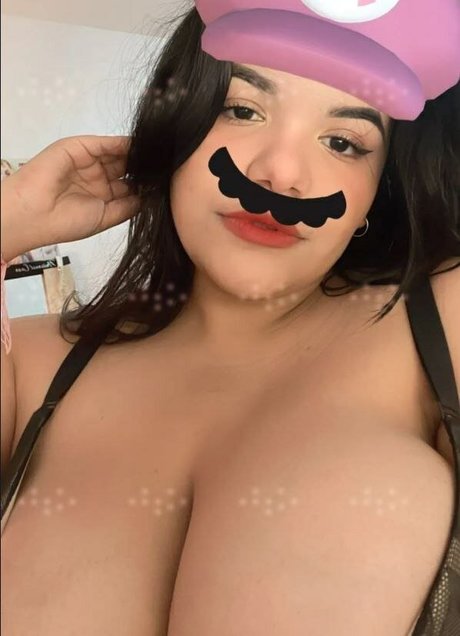 ヌード熟女オンリーファンズ 無料裸 写真