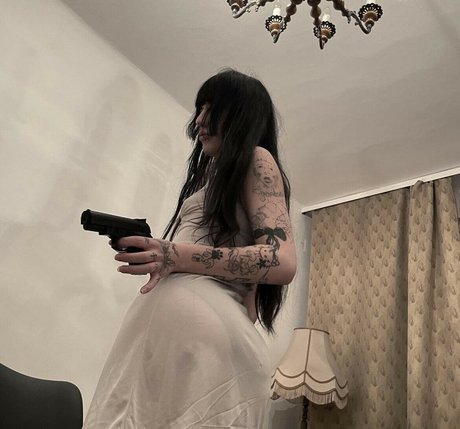 Nosgov ポルノスター 写真