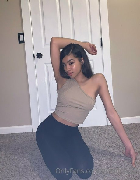 金髪オナニーオンリーファンズ 無料裸 画像