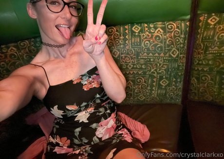 crystalclarkxo セックス女優 写真