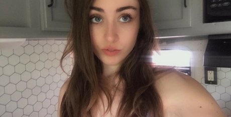 Happysadflower アダルトスター 写真