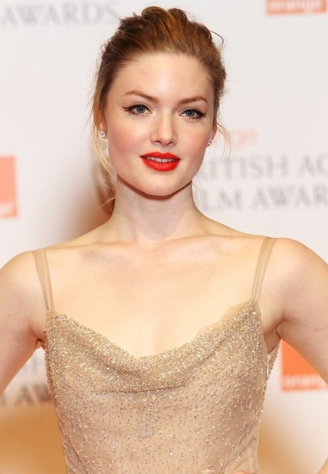 Holliday Grainger エロティックなスター 画像