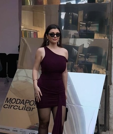 金髪巨乳オンリーファンズ 可愛い アーカイブ