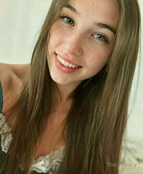 黒人ティーンのプッシーオンリーファンズ エロチック ギャラリー