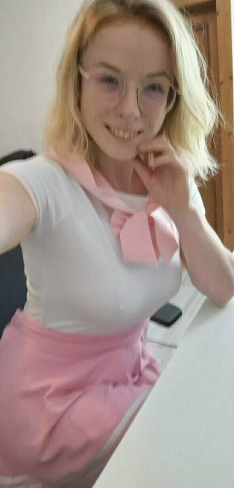 アマチュアペッギングオンリーファンズ 美しいヌード 写真