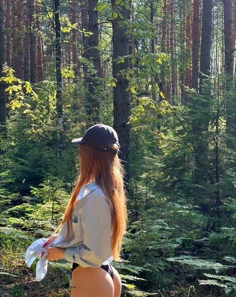 18ヌードオンリーファンズ ヌード 写真