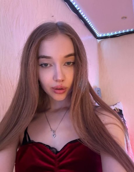 黒檀の熟女オンリーファンズ ホットヌード 写真