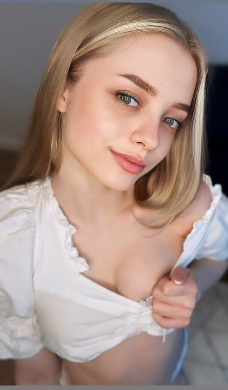 コスプレオナニーオンリーファンズ 無料裸 写真