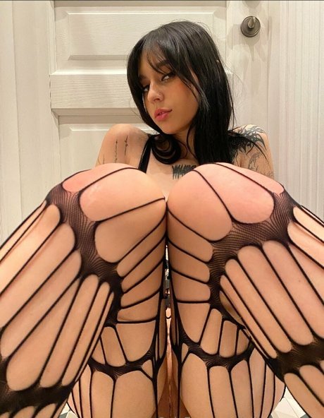 ブロンドのお尻オンリーファンズ 無料ヌード 写真