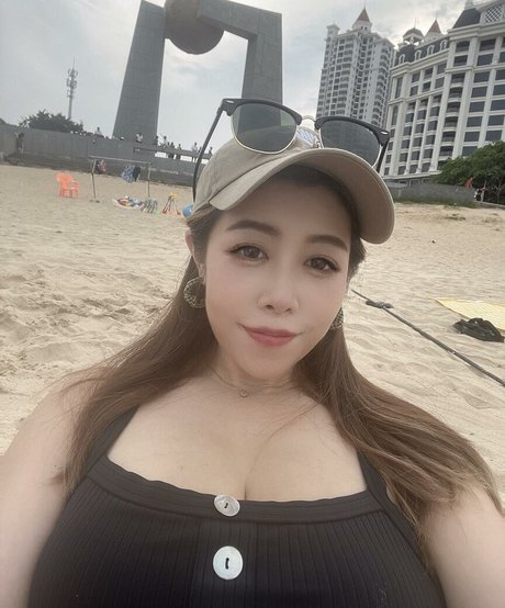 大学のアジア人オンリーファンズ パーフェクト 写真