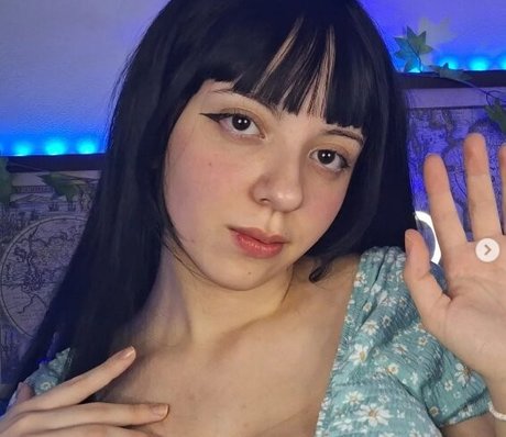 Asmr Da Neve 最高のモデル 画像