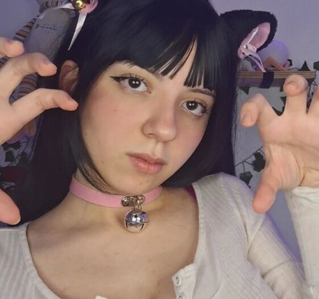 Asmr Da Neve スター 写真