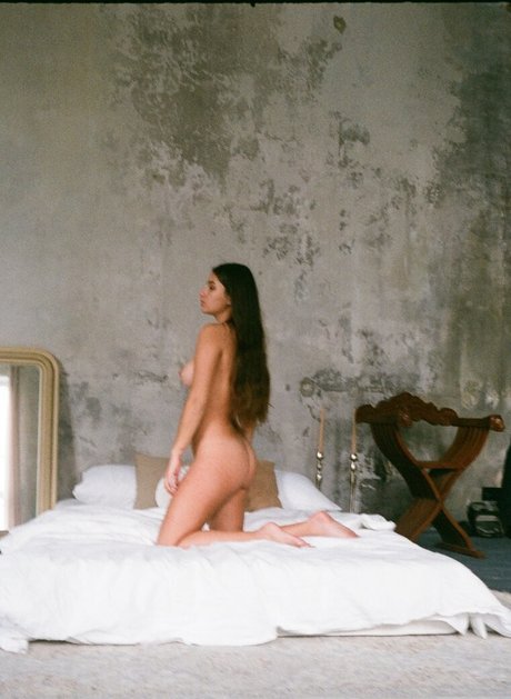 Avrelia Amaris スターセックス 写真