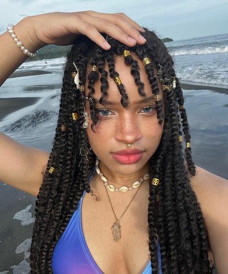 シャワー3P オンリーファンズ アート裸 ギャラリー