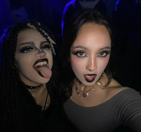 ランジェリーファックオンリーファンズ ホットxxx 画像