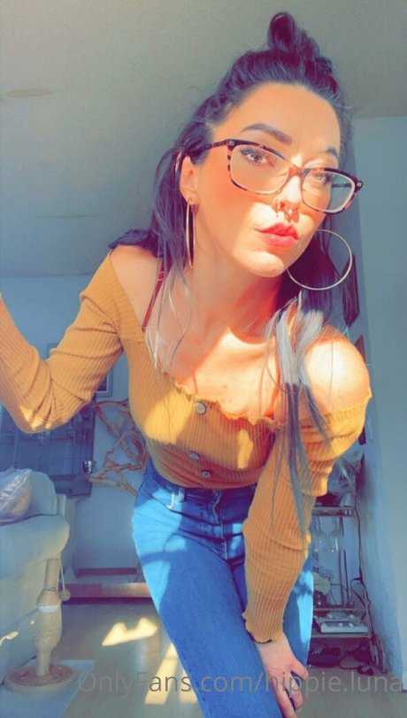 hippie luna HDポルノスター 写真