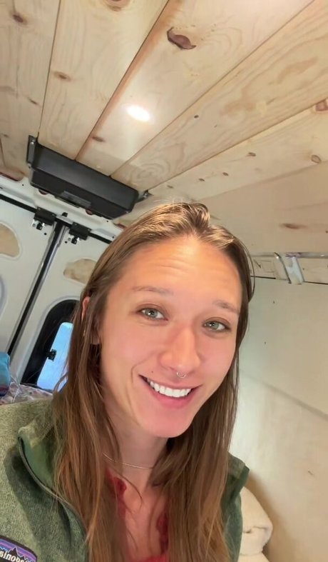 Nikita Crump 無料スター ギャラリー