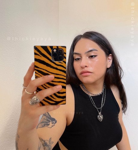 金髪の筋肉オンリーファンズ トップ 画像