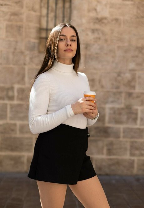 Marta Garcia アダルトモデル 画像