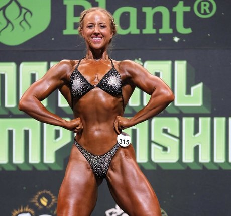 hundredpercentfrankie xxxポルノスター 画像