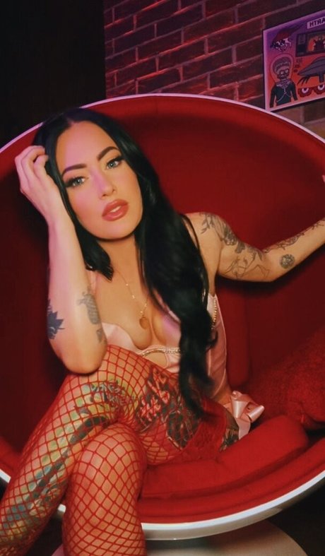 alexstitchins 無料モデル アーカイブ