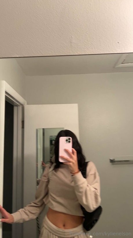 kylienelson トップスター 写真