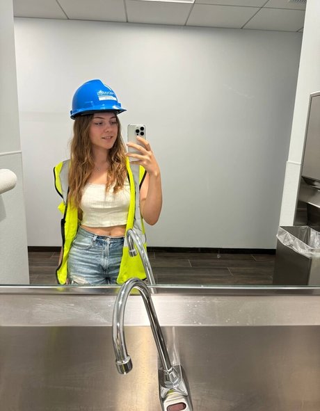 金髪の顔射オンリーファンズ エロ 写真