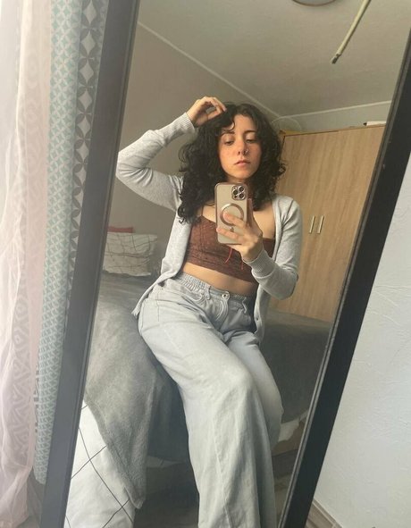 venessarey 無料女優 画像