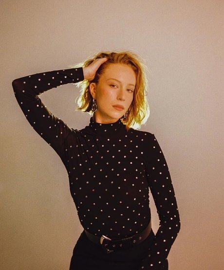 Hannah Einbinder 無料のポルノスター 写真