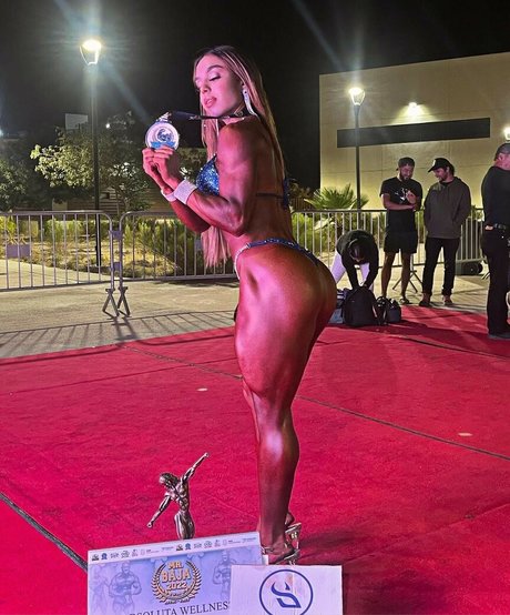 Lilian Nava Ruiz HDモデル 写真