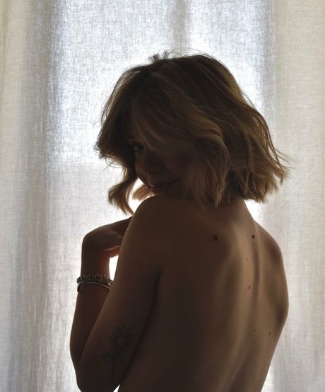 Martina Dell Anna トップスター 写真