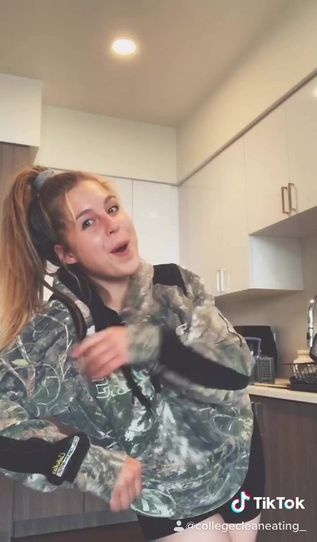 Katrina McKenna アートポルノスター 画像