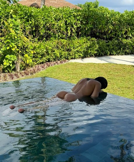 Alina garage トップモデル 写真