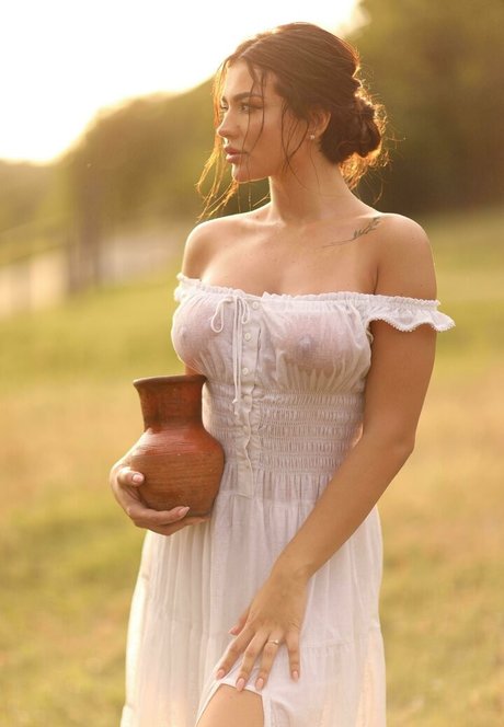 mila moon 完璧な女優 写真