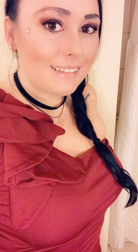 黒人小人オンリーファンズ セクシー 写真